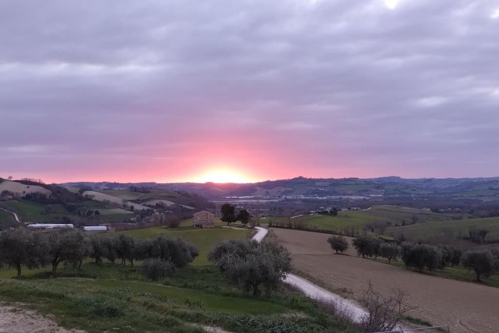 Appartamento Casal Del Sole - L'Ulivo Montefelcino Esterno foto